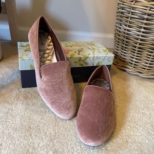 NIB Birdies Blush Link Velvet Loafers